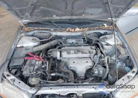 1999 Honda Accord Lx из США, поврежденный, VIN 1HGCG5643XA056939